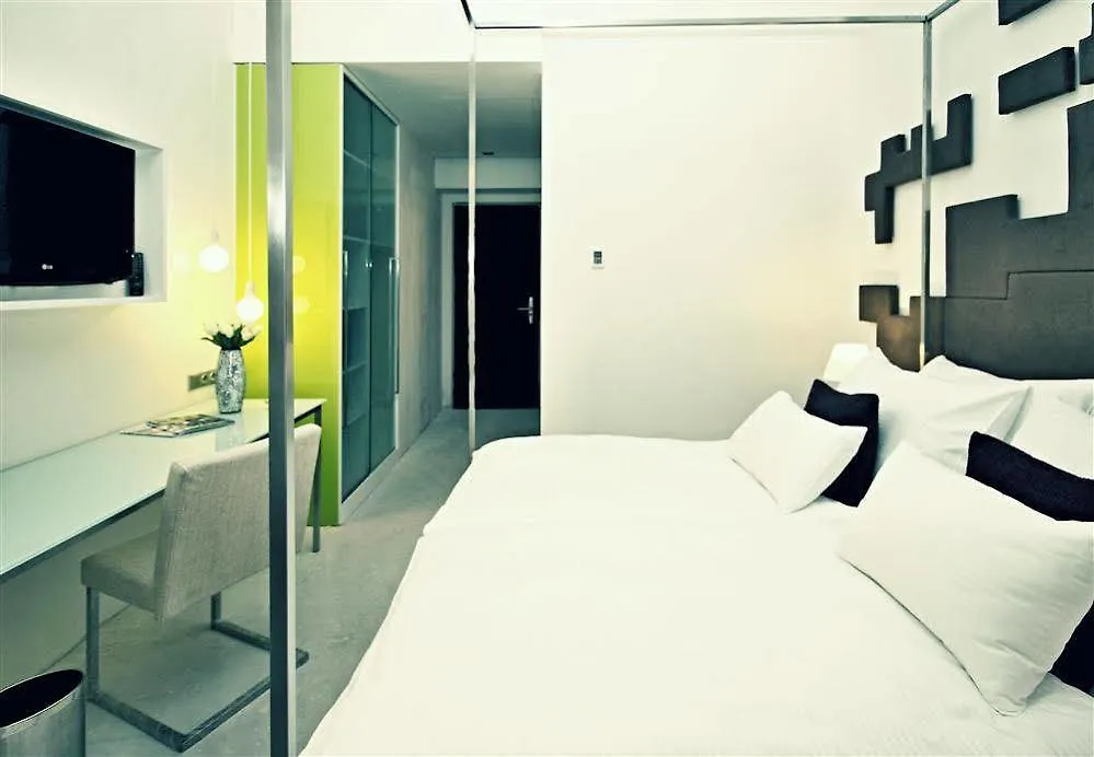 Pure White Hotel Prague