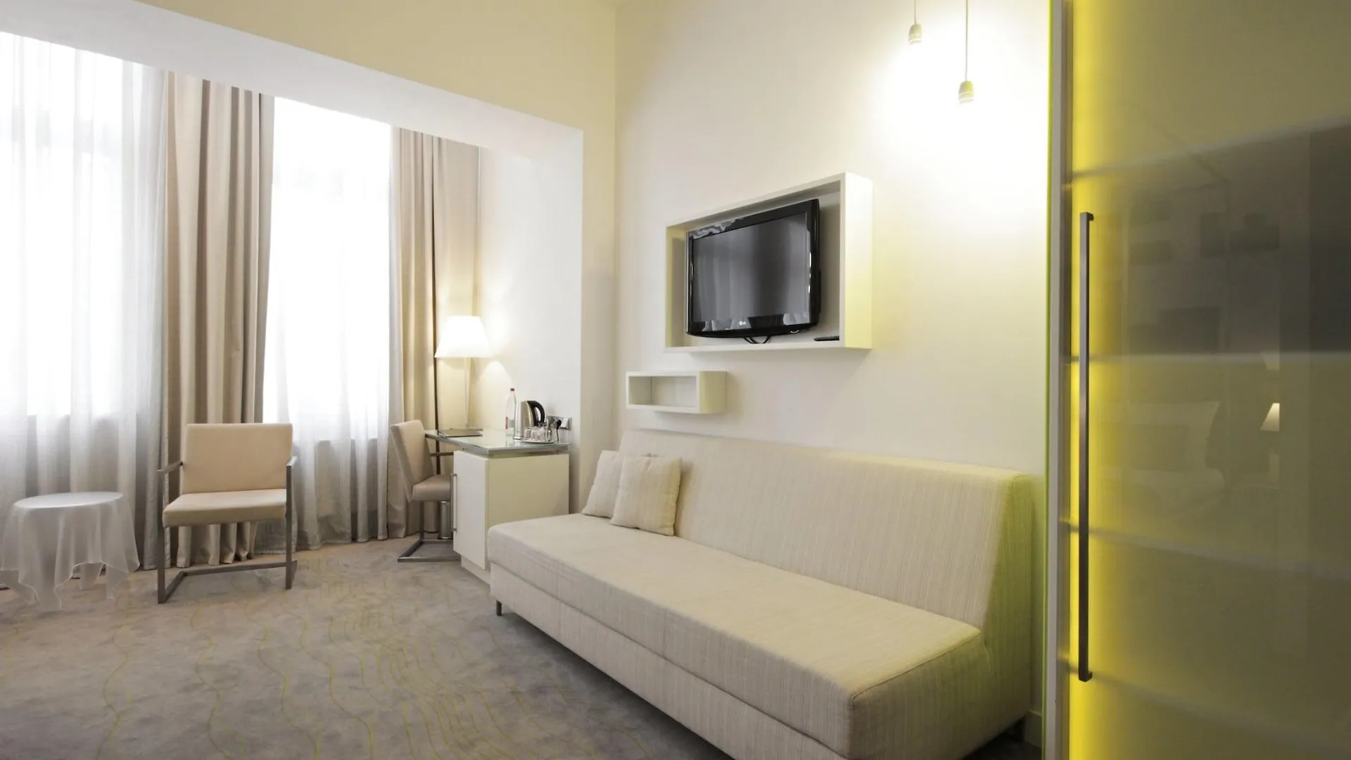 Hotel Pure White Praga