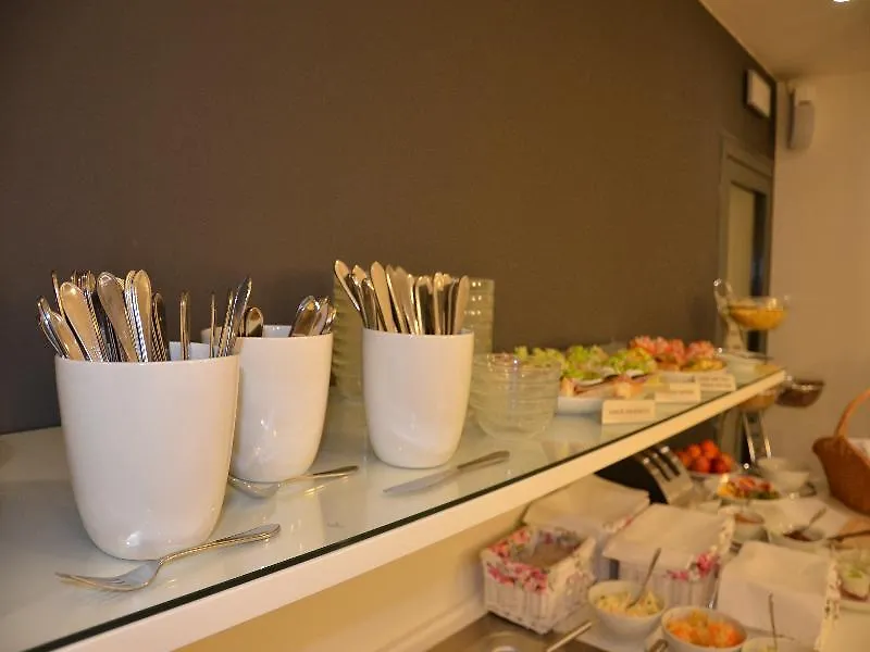 Pure White Hotell Prag
